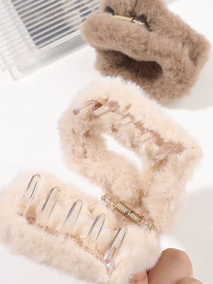 3Pcs Fluffy Plush Heart-Shaped Claw Clip for Hair Cute Hair Clips for Women Fuzzy Hair Barrettes Girls Hair Jaw Clips