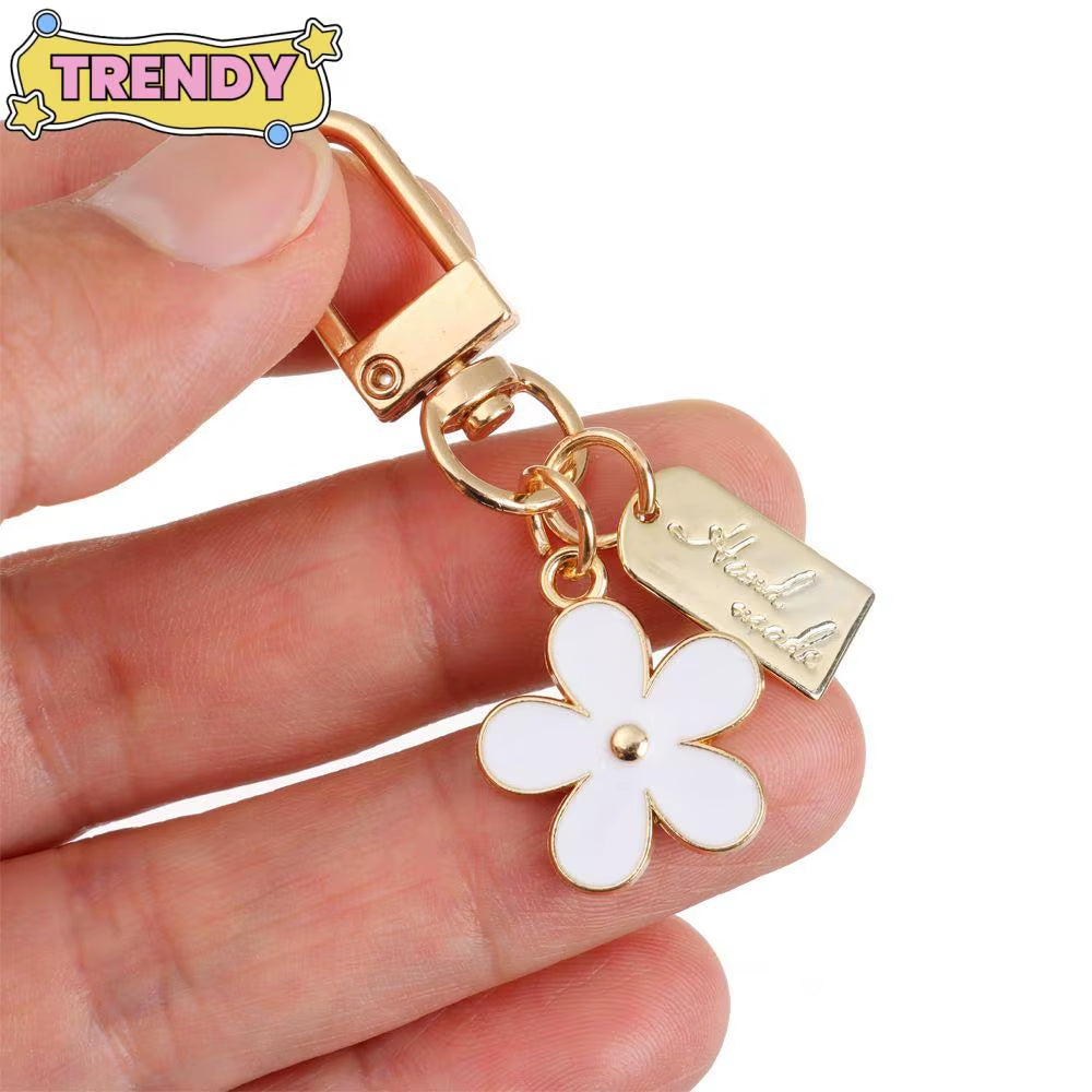 1Pc Flower Pendant Keychains for Women Bag Charm Key Chain Car Key Ring Pendant for Purse Handbag Bag Keychain
