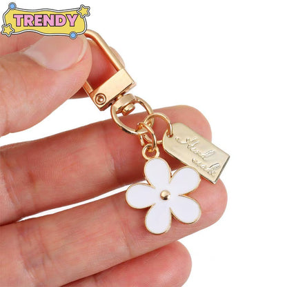 1Pc Flower Pendant Keychains for Women Bag Charm Key Chain Car Key Ring Pendant for Purse Handbag Bag Keychain