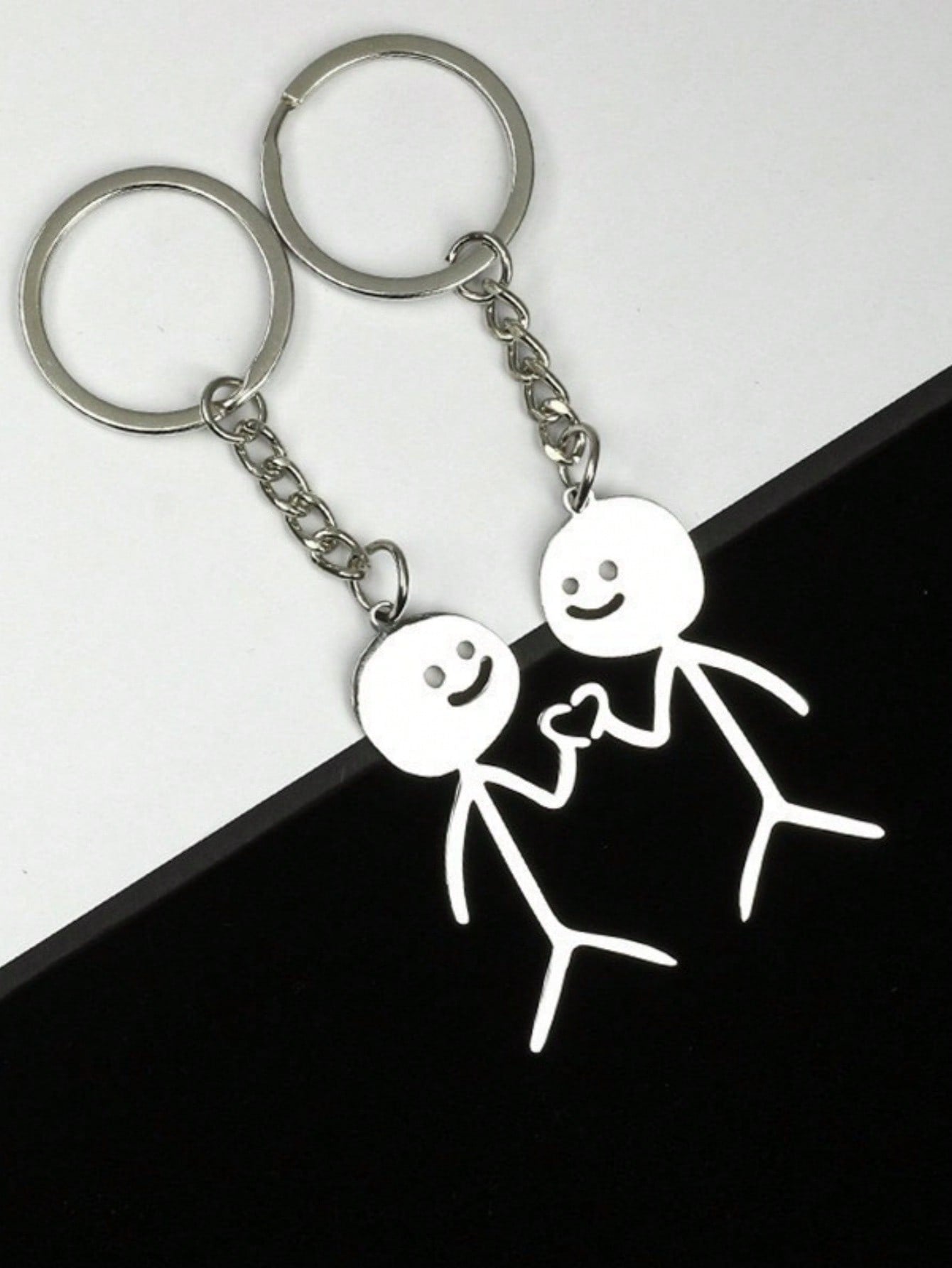 1 Set of 2 Unisex Funny Stick Figure Heart Shaped Keychain, Cute Novelty Gifts for Best Friends/Couples, Bag Charms Car Accessories Backpack for School Goth Y2K